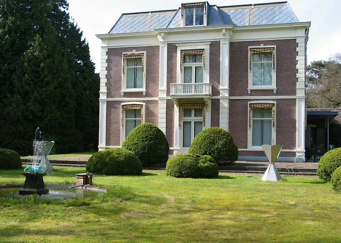 De Specht Villa Bergen